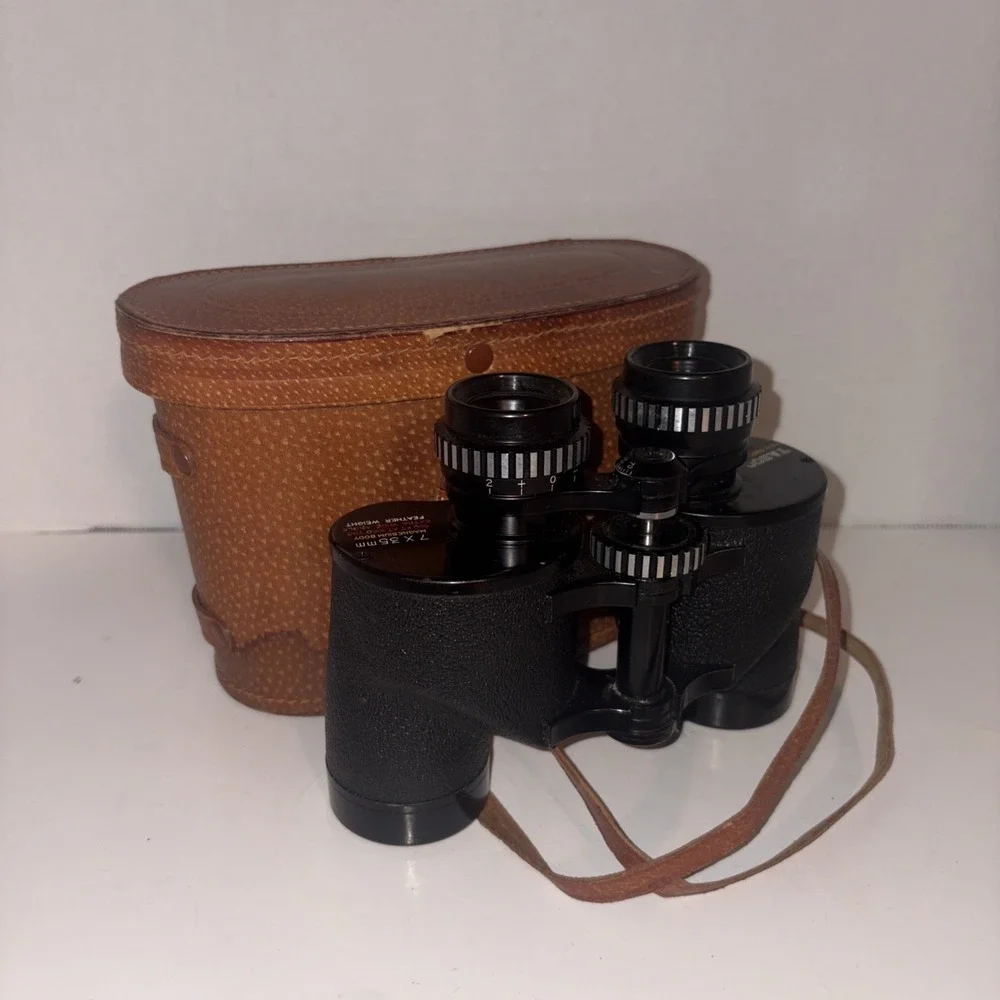 Tasco Feather Weight 7 X 35mm Binoculars Fully Coated Optics 500ft/1000yds +Case